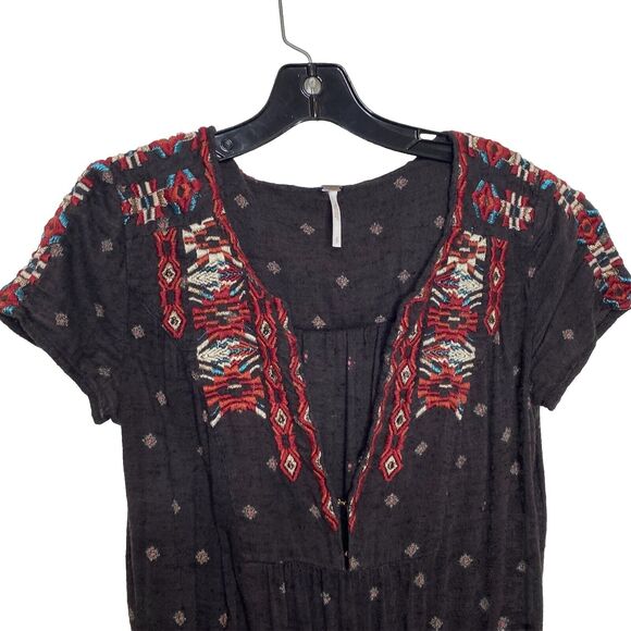 Free People Black Red Embroidery Short Sleeve Romper Size Small missing a hook - Picture 2 of 8
